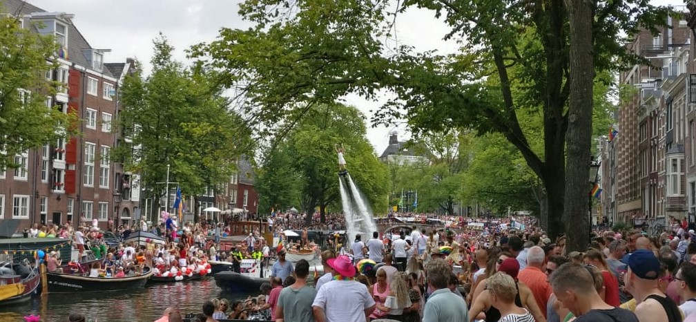 Gay parade – What's up with Amsterdam